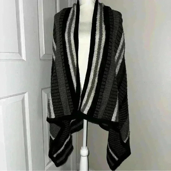 A.N.A Black & Gray Striped Knit Sleeveless Open Front Cardigan Women’s Medium - Picture 1 of 10